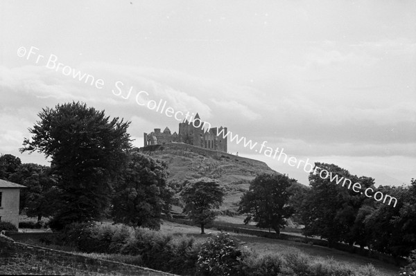 ROCK OF CASHEL FROM DUBLIN ROAD